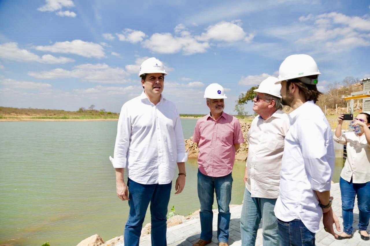 Leia mais sobre o artigo Governador Paulo Câmara visita obra de abastecimento em Rio da Barra