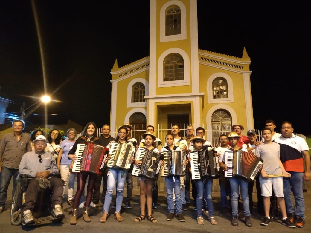 Leia mais sobre o artigo Sertânia participa da Festa de Agosto em Tupanatinga