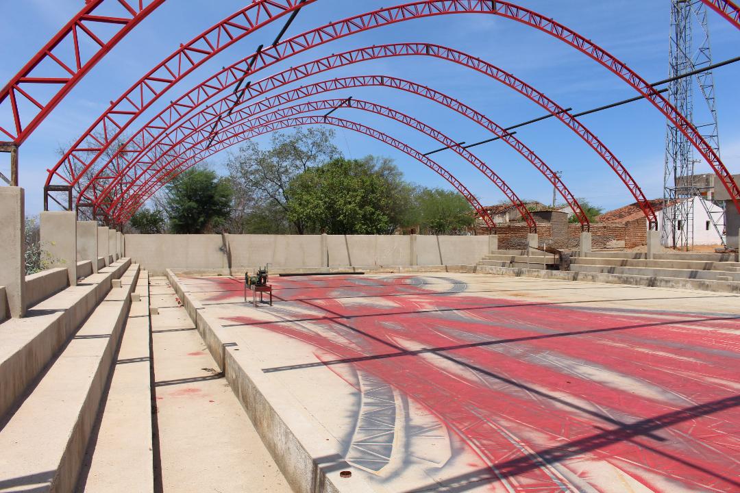 Leia mais sobre o artigo Rio da Barra é mais uma comunidade contemplada com cobertura de quadra esportiva