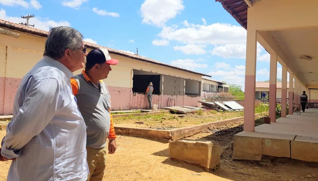 Leia mais sobre o artigo Prefeitura de Sertânia inicia reforma da Escola Marcelo Gomes Lafayette