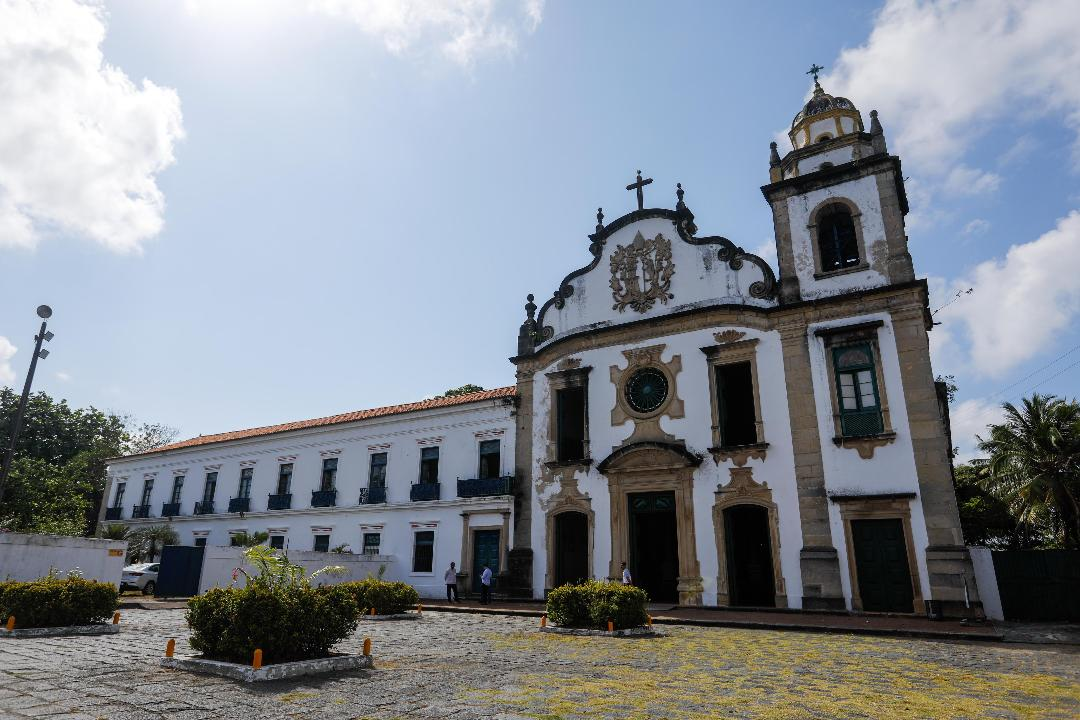 Leia mais sobre o artigo Governo de Pernambuco anuncia restauração do Mosteiro de São Bento, em Olinda